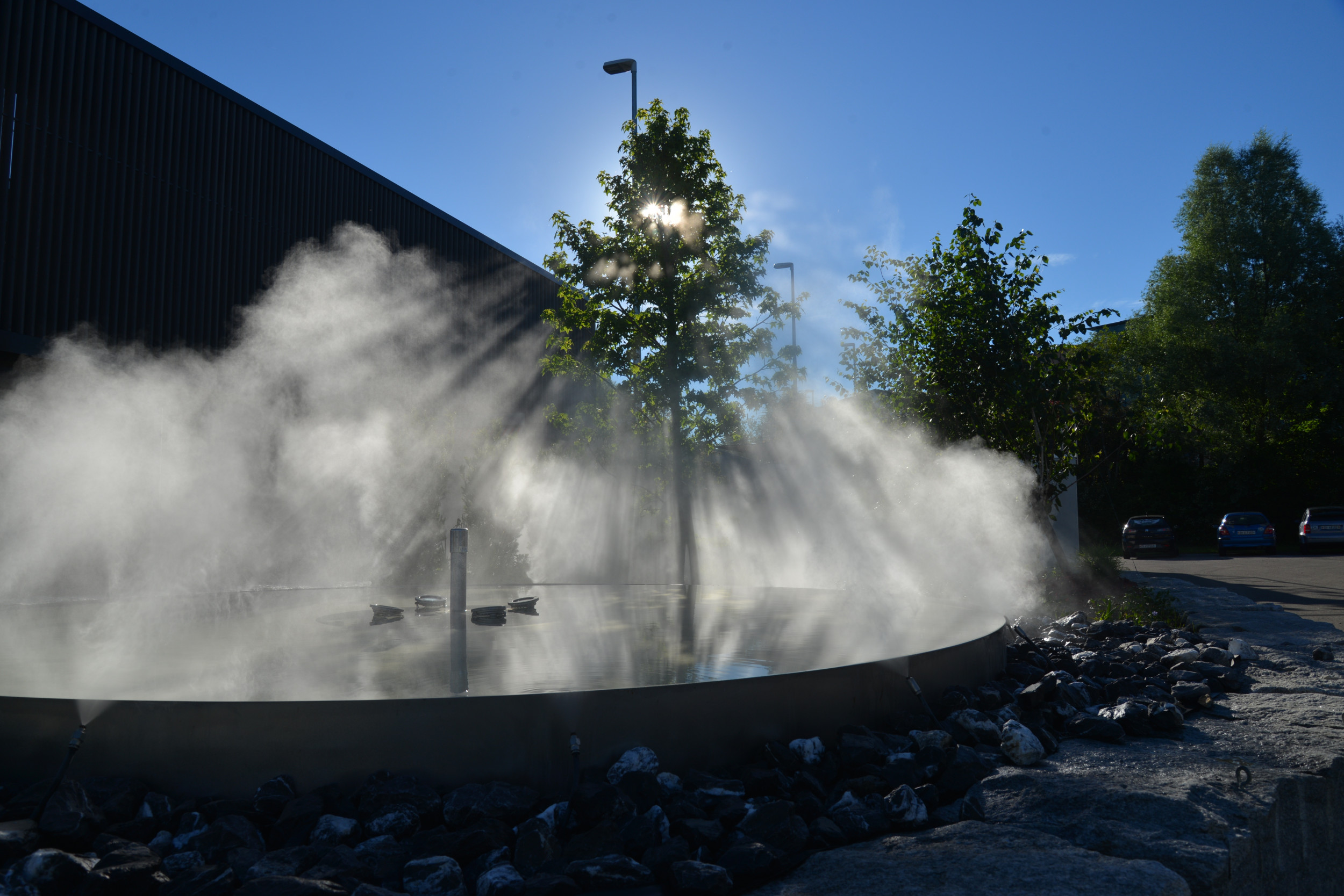 Nebel Springbrunnen Campus Aquatec Wasser Düse RGB Beleuchtung